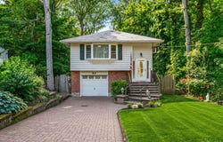 82 Sheppard Lane, Nesconset, NY 11767
