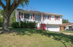 2520 Falbrook Drive NE, Cedar Rapids, IA 52402