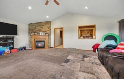 1453 Eagle Crest Court, Saginaw, MI 48609
