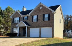 2043 Newton Estates Drive, Ellenwood, GA 30294