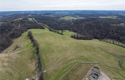 560 Old Hickory Ridge Rd, Washington, PA 15301