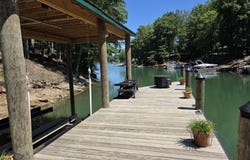 208 Munsons RD, Penhook, VA 24137