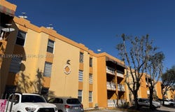 575 W 69th St, Hialeah, FL 33014