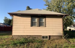 379 Nicollet Ave SW, Huron, SD 57350