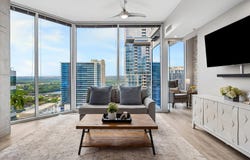360 Nueces St, Austin, TX 78701