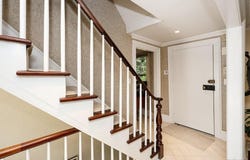 80 E Broadway, Roslyn, NY 11576