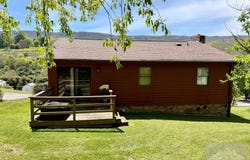 213 Hillcrest, BLUEFIELD, VA 24605