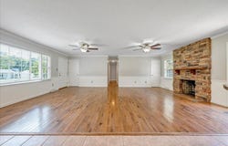 3565 Colony Ln, Roanoke, VA 24018