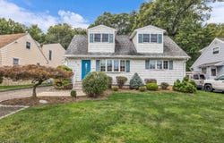 79 Lopez Rd, Cedar Grove Twp., NJ 07009-1124