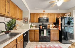 817 Elm Ct, Oakdale, PA 15071