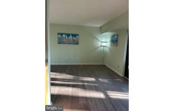 11609 STONEVIEW SQ, RESTON, VA 20191