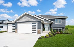 1912 2nd Ave SE, LeMars, IA 51031