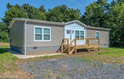 7928 Harmon Rd, Powell, TN 37849
