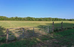 0001 Comanche RD, Meriden, KS 66512