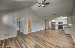 107 N Kennett Ave, Bardstown, KY 40004