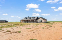 708 E F M 597, Abernathy, TX 79311