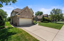 19550 Shorecrest Drive, Clinton Twp, MI 48038