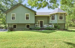 21820 S Martha Road, Peculiar, MO 64078