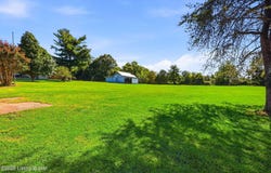 408 Hillcreek Rd, Shepherdsville, KY 40165