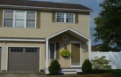 1411 S Harkless Drive, Syracuse, IN 46567