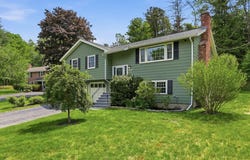 33 Simon Willard Rd, Acton, MA 01720