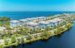 395 ARUBA Circle, BRADENTON, FL 34209