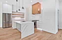 216 NW 9th Street, Bentonville, AR 72712