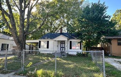 2045 N Weller Avenue, Springfield, MO 65803