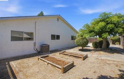470 Yosemite Dr, Livermore, CA 94551