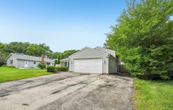 89 Foxcroft Road, Naperville, IL 60565