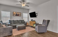 1105 Candice Dr, Whitehouse, TX 75791