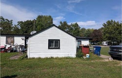 26 Shelby, Shelby, OH 44875