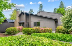 101 WESTBROOK Way, Eugene, OR 97405