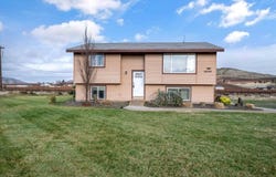 28708 E SR 224 NE, Benton City, WA 99320
