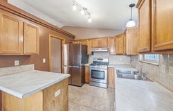 1319 E Spring Cir, Haysville, KS 67060