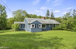132 Main St, Williamstown, MA 01267