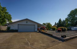 604 Hemlock Avenue, Central Point, OR 97502