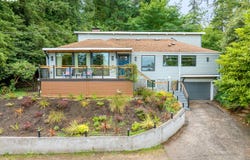 3010 FRIENDLY St, Eugene, OR 97405