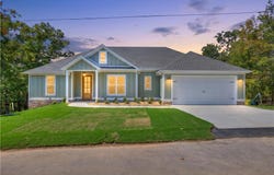 4 Dingwall Lane, Bella Vista, AR 72715