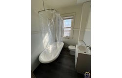 812 SW 6th Ave, Topeka, KS 66603
