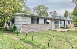 905 E 5th Street, Cahokia, IL 62206