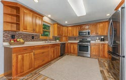 2145 PINEWOOD DR, Eagle River, WI 54521