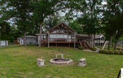 174 Chipmunk Drive, Edwards, MO 65326