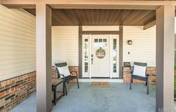 3758 Gumtree Lane, St Louis, MO 63129