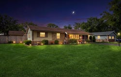 1231 Springdale Lane, Elk Grove Village, IL 60007