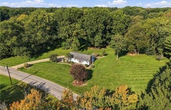 1367 Cherry Lane, Uniontown, OH 44685