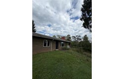 3135 Conway Wallrose Rd, Economy, PA 15005