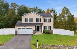 135 American Way, East Stroudsburg, PA 18301