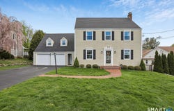 75 Parkway Drive, Trumbull, CT 06611