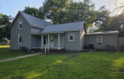 216 E 3rd Street, Montrose, MO 64770